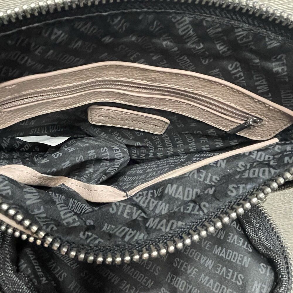 Steve Madden BGlamm Crossbody Bag  Signature Logo Blush Pink - Picture 5 of 7